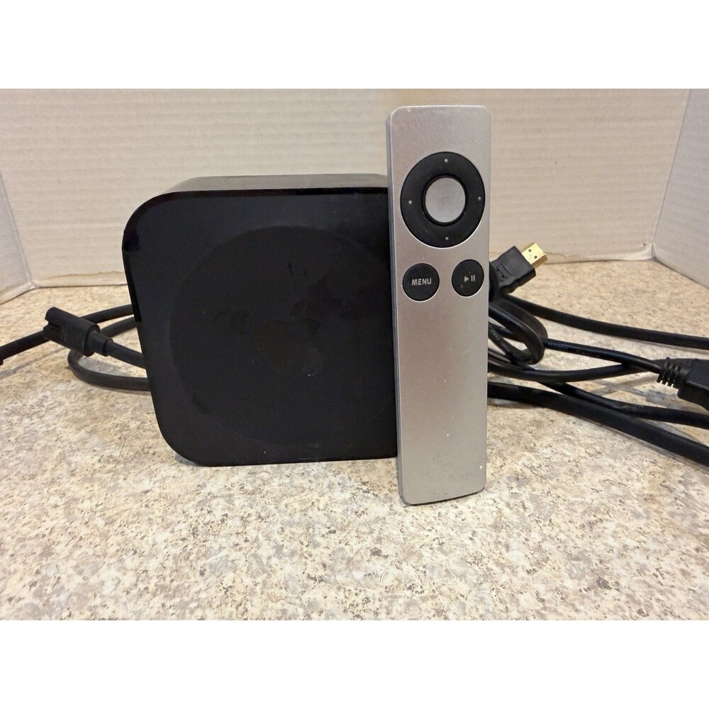 Apple TV HD 4th Generation A1625 32GB Media Streamer w/ Remote Tested Works